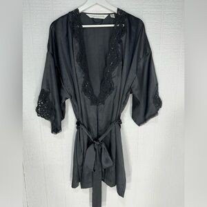 Victoria’s Secret vintage lace embellished robe OS